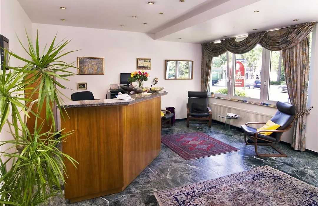 Hotel Stiftswingert-1