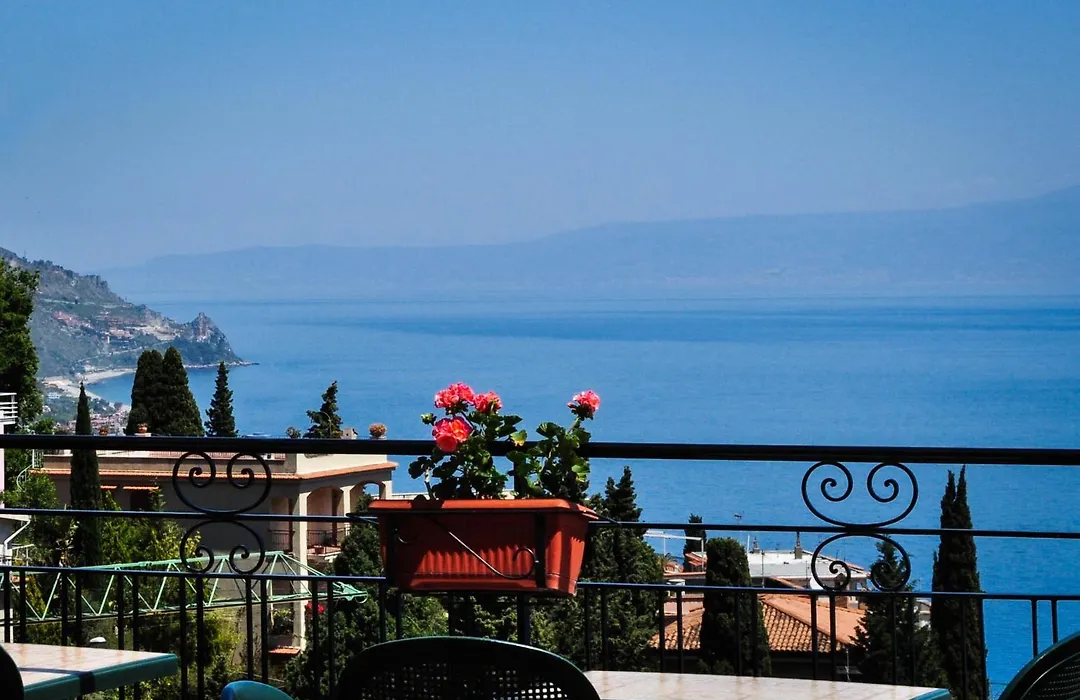 Hotel Condor-1