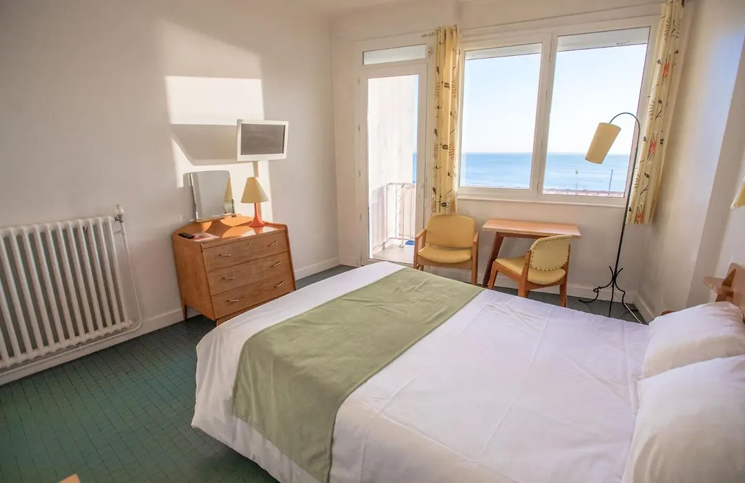 Hotel Le Trident Thyrsé-1