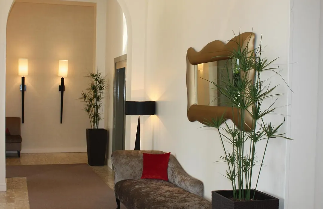 Golf Hôtel-1