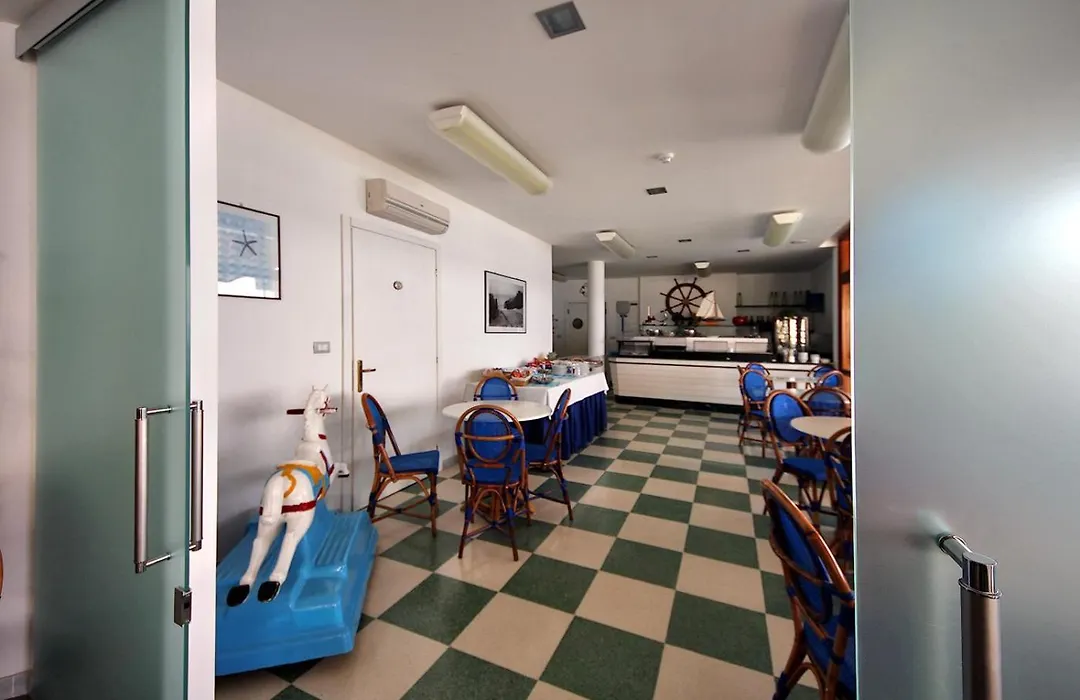 Hotel Bagni Arcobaleno-1