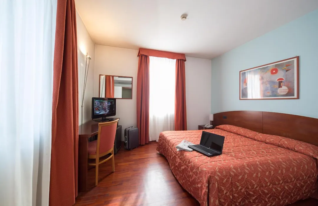 Hotel La Cascata-1