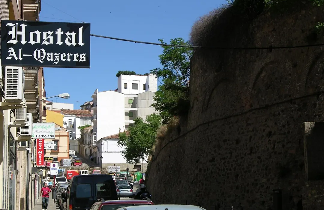 Hostal Al-Qazeres-1