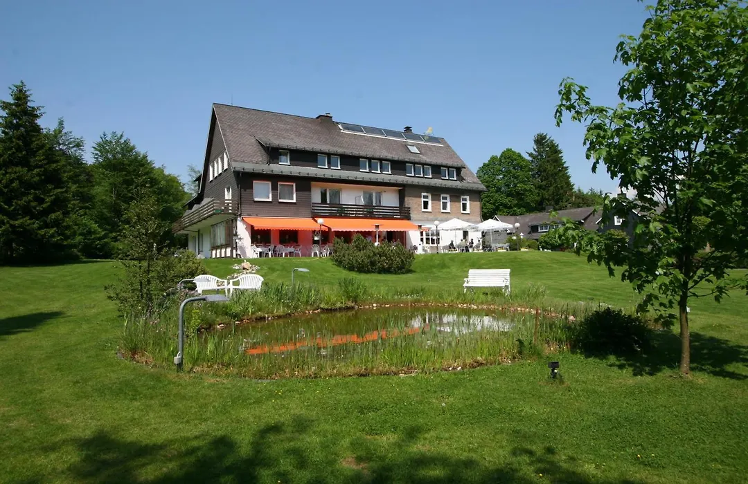 Hotel Gasthaus Troester-1