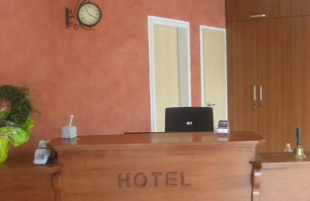 Hotel Grand Tour-1