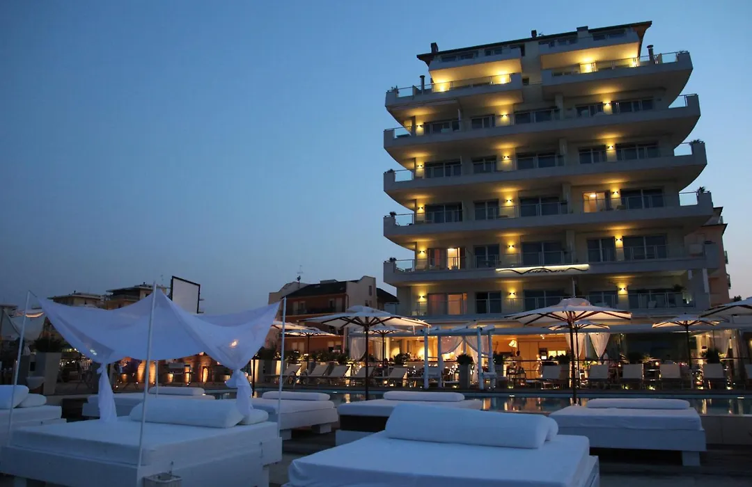 Vistamare Suite-1