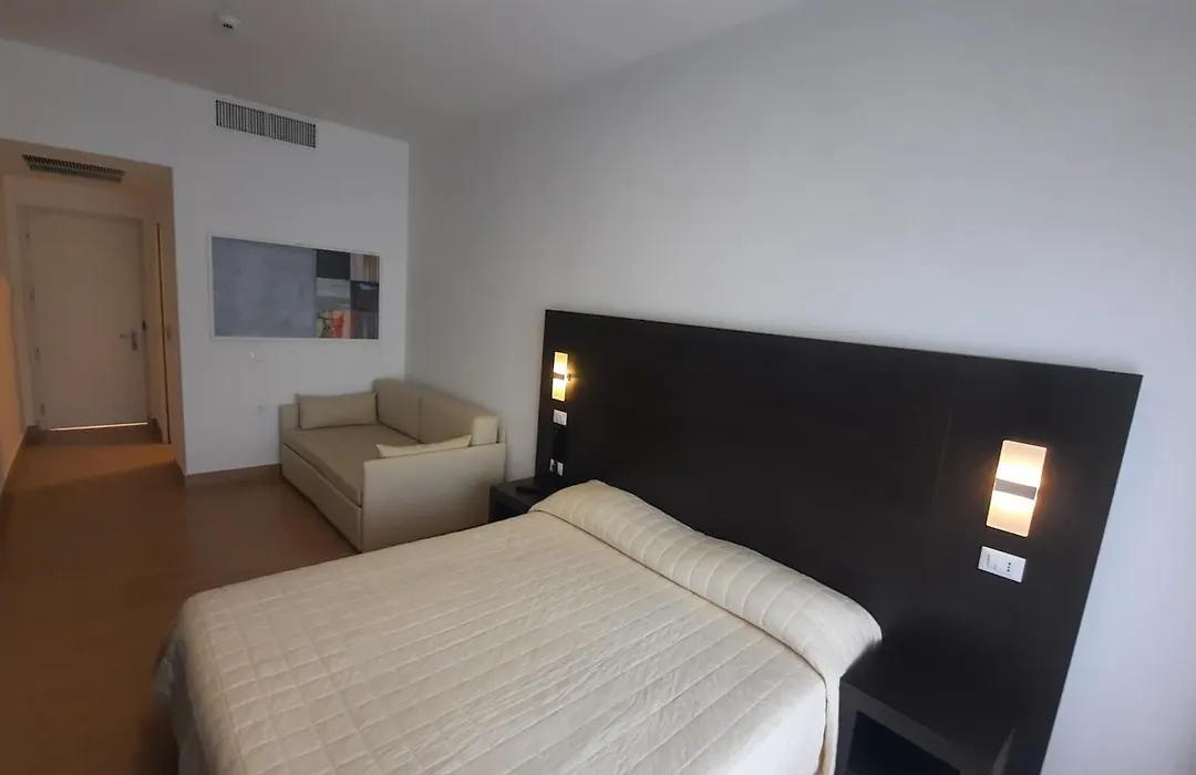Moresco Park Hotel-1