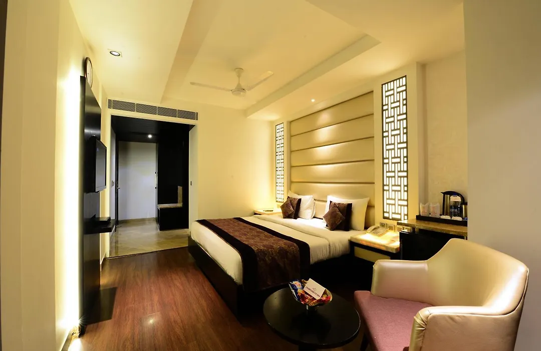 Hotel City Star, Near Connaught Place & New Delhi Railway Station, With Free Airport Pickup-1