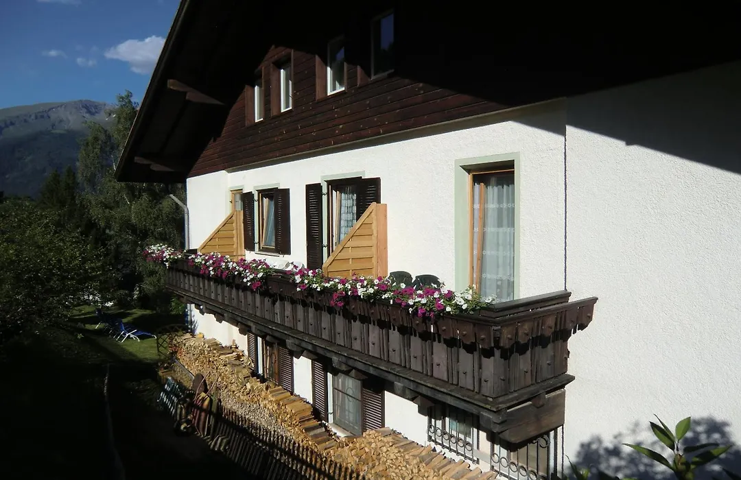 Alpenblick Bed & Breakfast-1