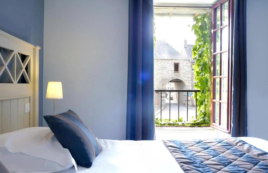 Logis Hotel, restaurant et spa Le Relais De Broceliande-1