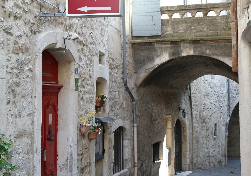 Logis Hotel Le Prieure-1