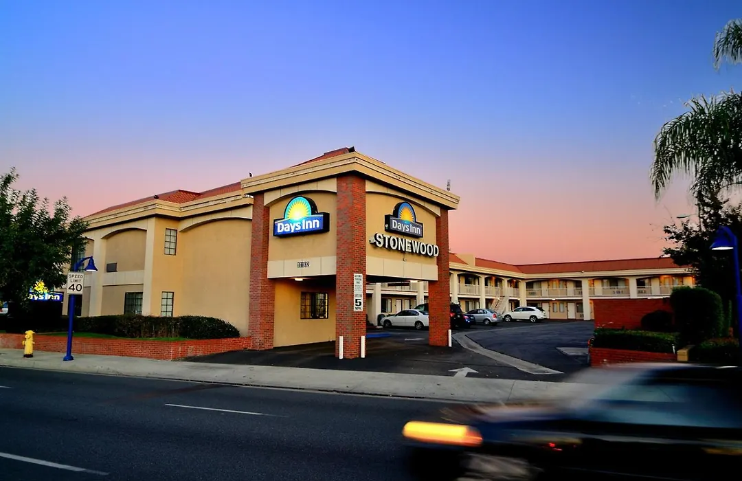 Days Inn By Wyndham Downey-1