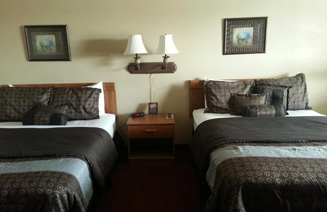 Raine Motel-1