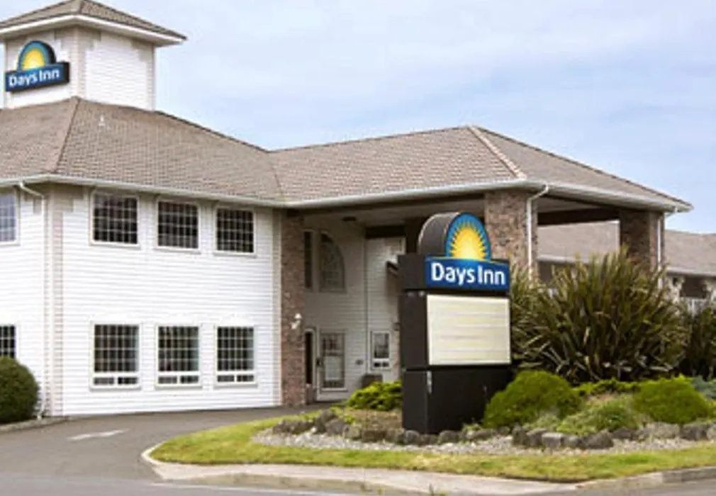 Days Inn By Wyndham Ocean Shores-1