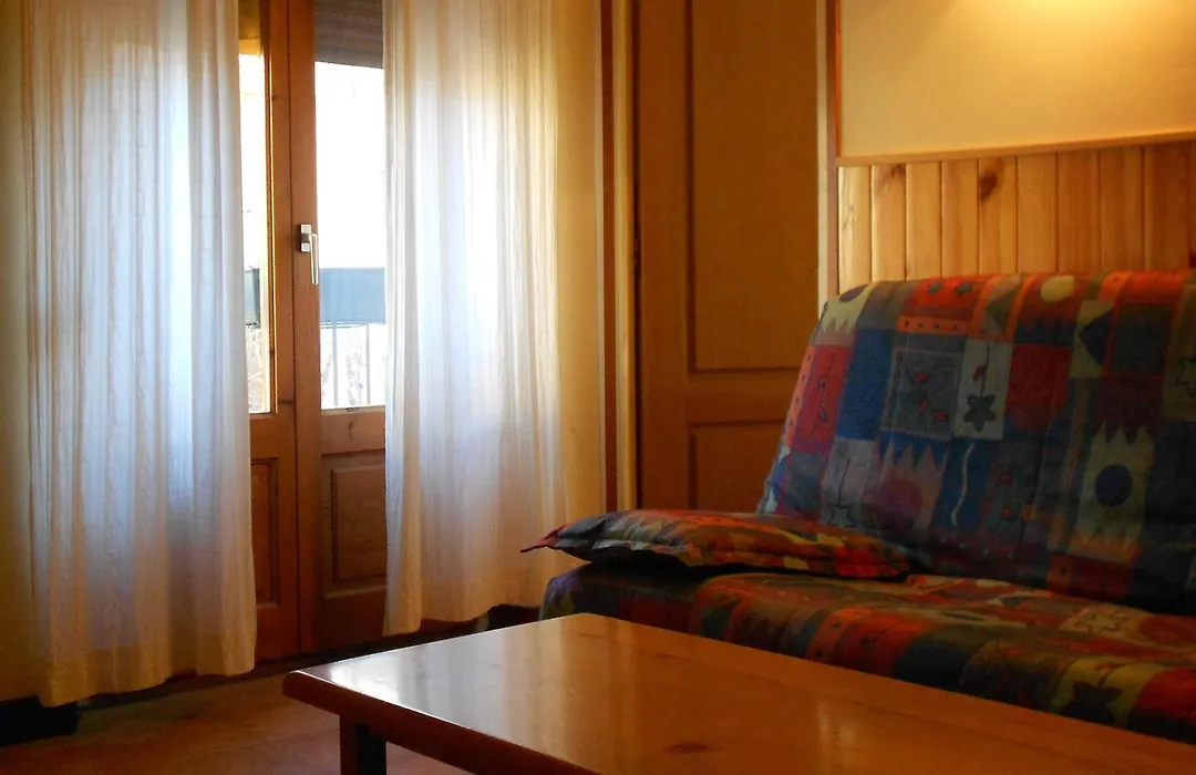 Hostal La Catalana-1