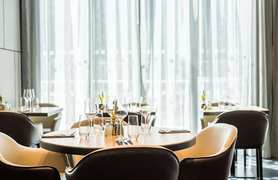 Park Plaza London, Park Royal-1