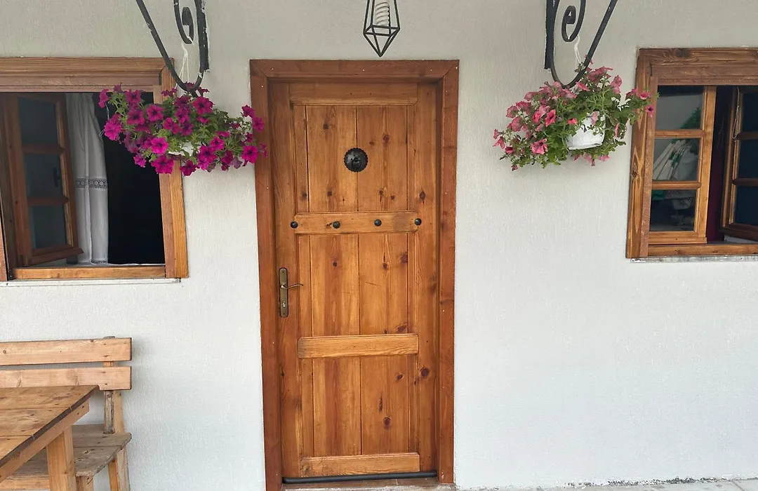 Guesthouse Mele-1