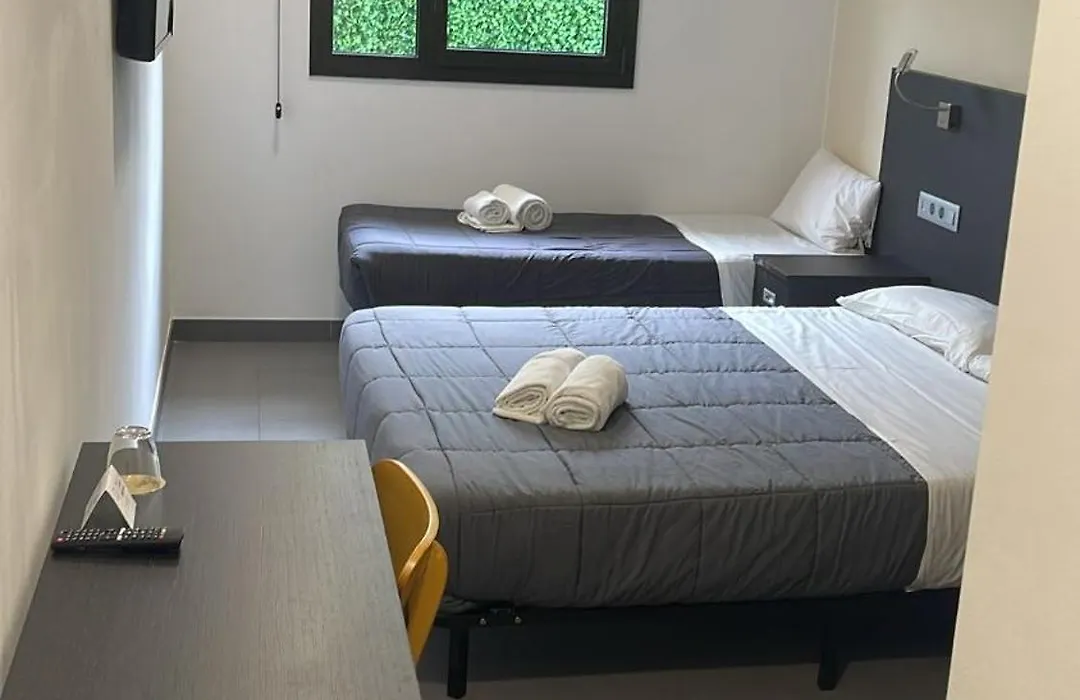 6 Bis Hotel-1