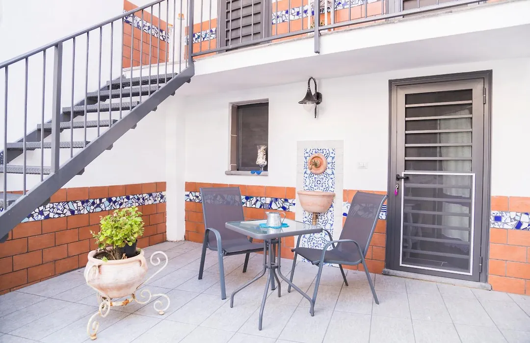 Villa Giulia - Vesuvian Guest House-1