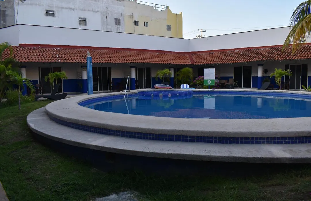 Plaza Almendros Hotel Isla Mujeres-1