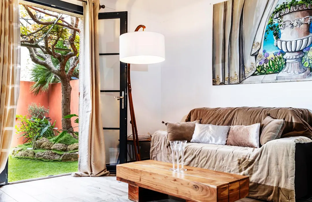 La Bravade Luxe et sérénité au cœur de Saint-Tropez Suites spacieuses avec jardin enchanteur-1