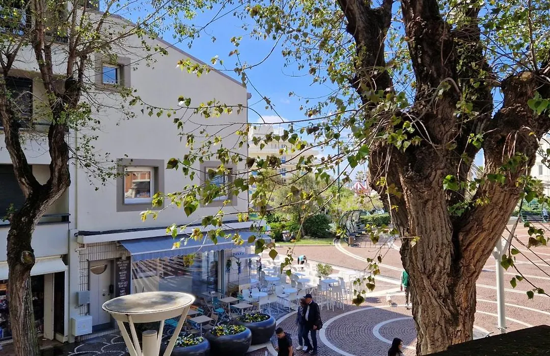 Hotel Spiaggia-1