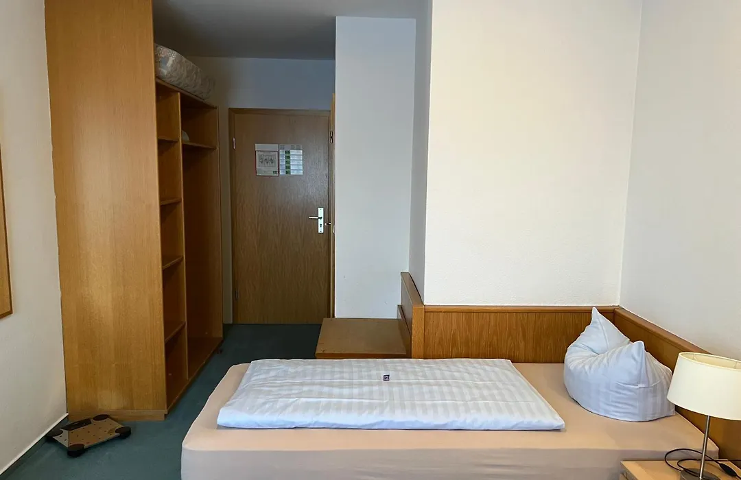 Niebuhrs Hotel-1