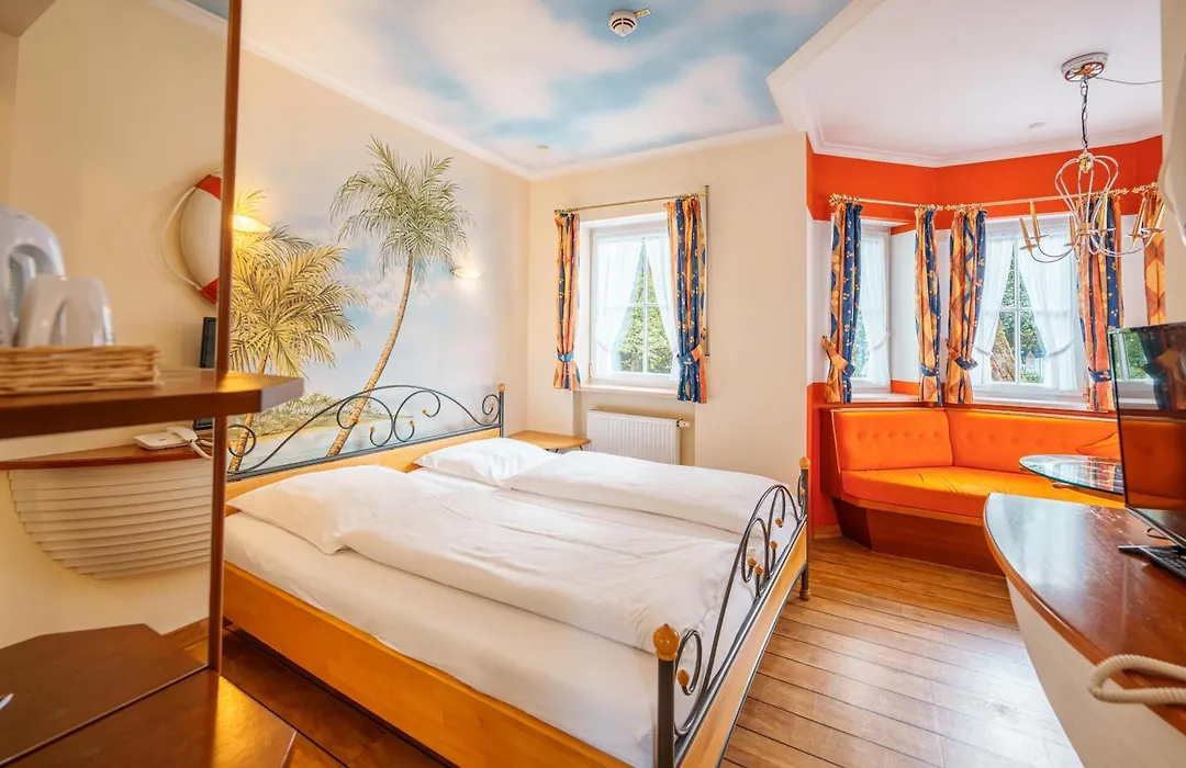 König Ludwig Design Hotel NEU Zimmer mit Sauna oder Whirlpool, genug Parkplatz-1