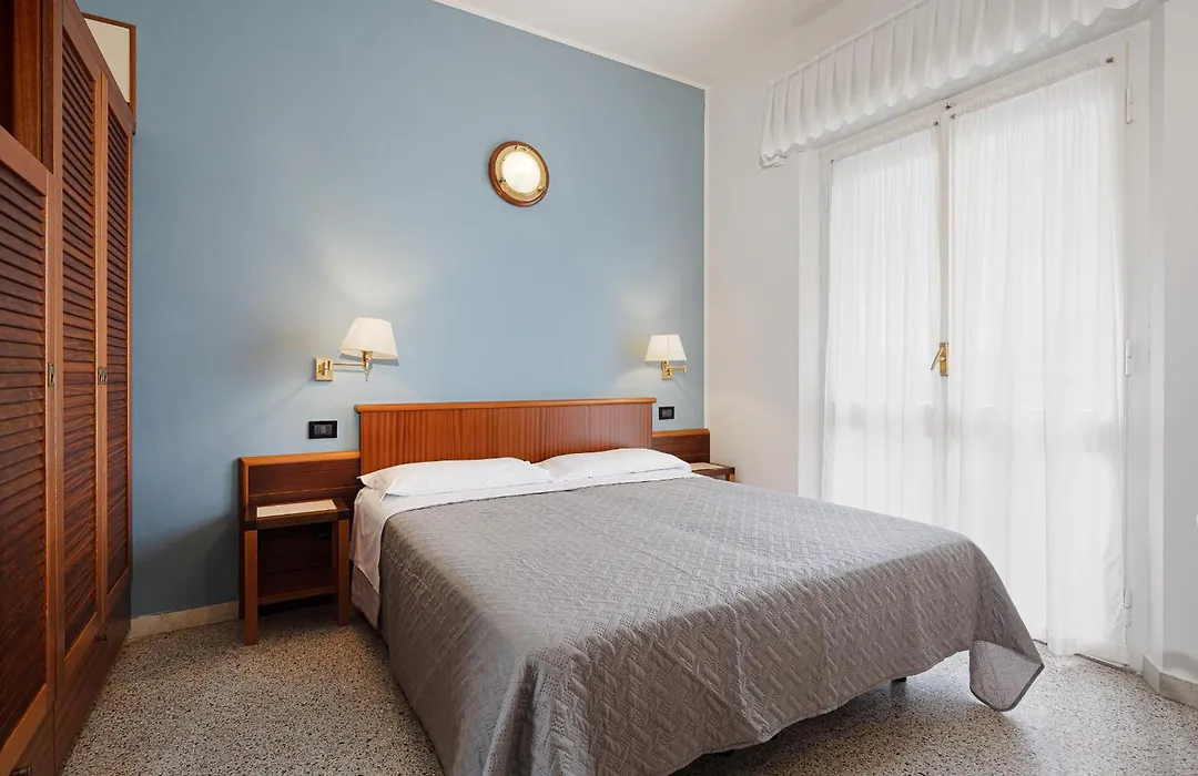 Hotel Avana Fronte Mare-1