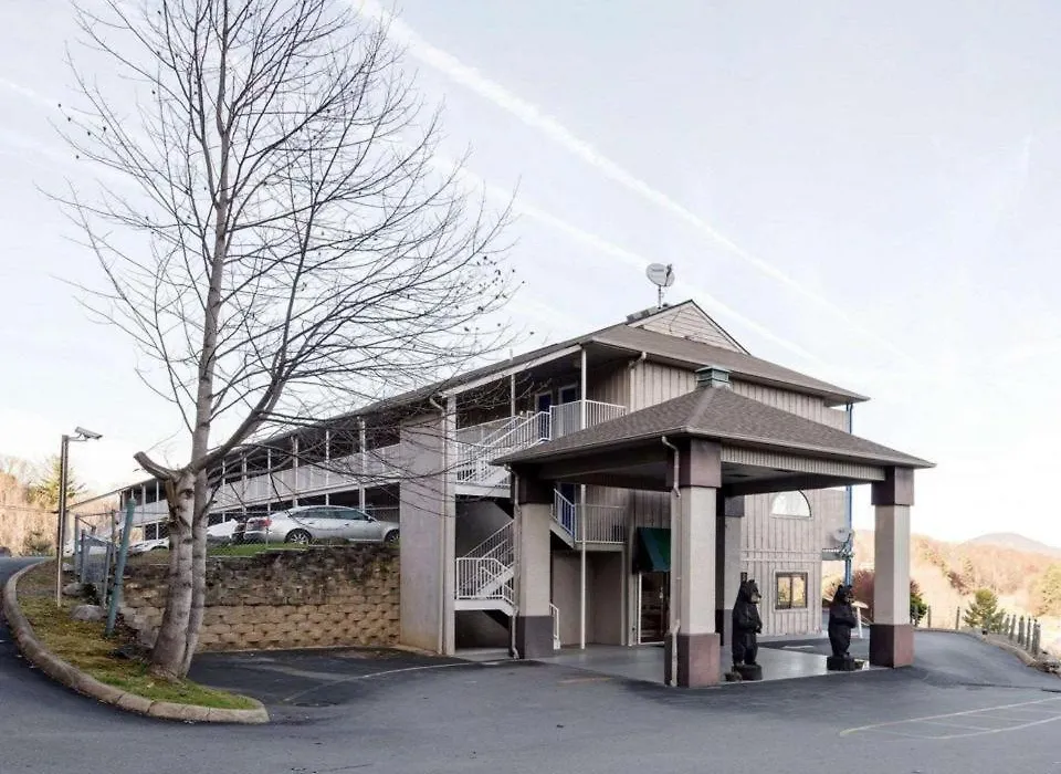 Econo Lodge Waynesville-1