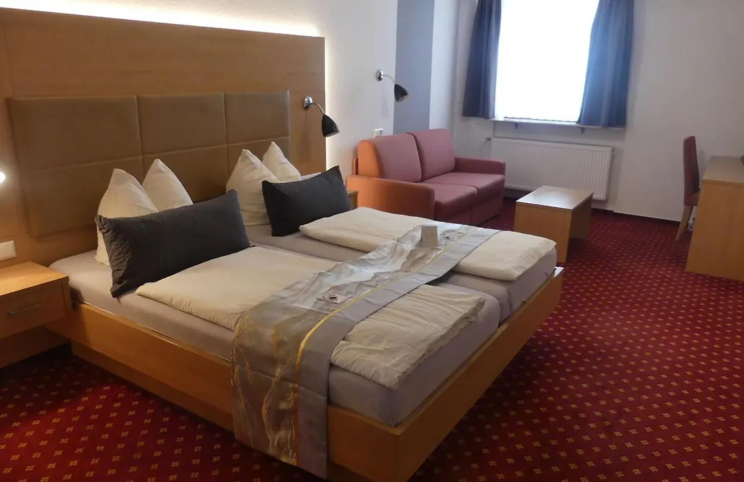 Hotel Traube-1