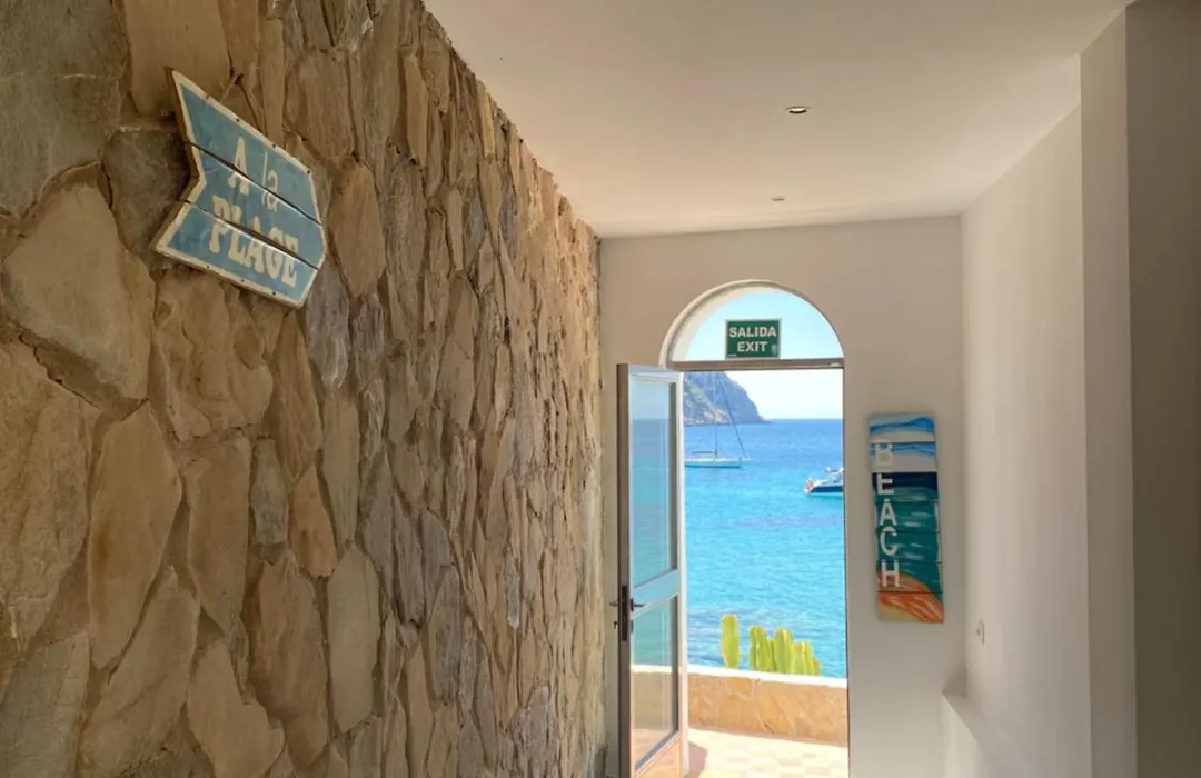 Hostal Dragonera-1