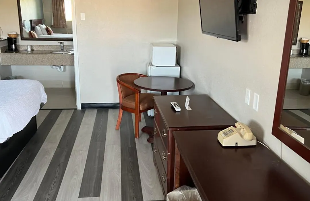 Poteau Inn-1