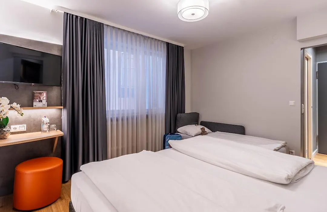 Hotel Rieker Stuttgart Hauptbahnhof-1