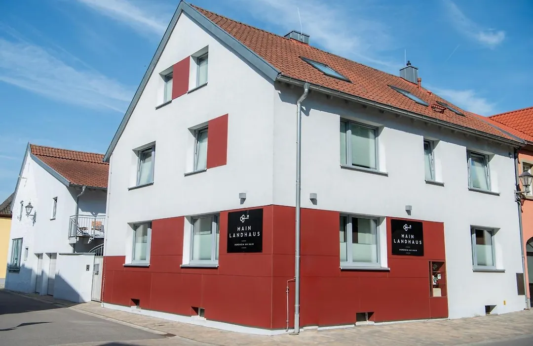 Main Landhaus-1
