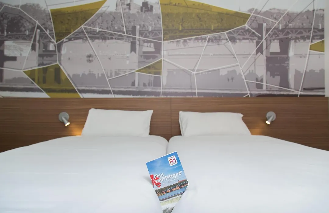 Brit Hotel Toulouse Colomiers – L’Esplanade-1