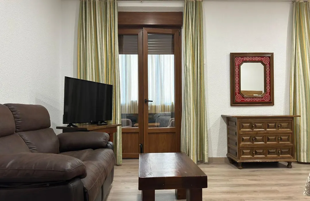 Hostal Aribel Longinos-1