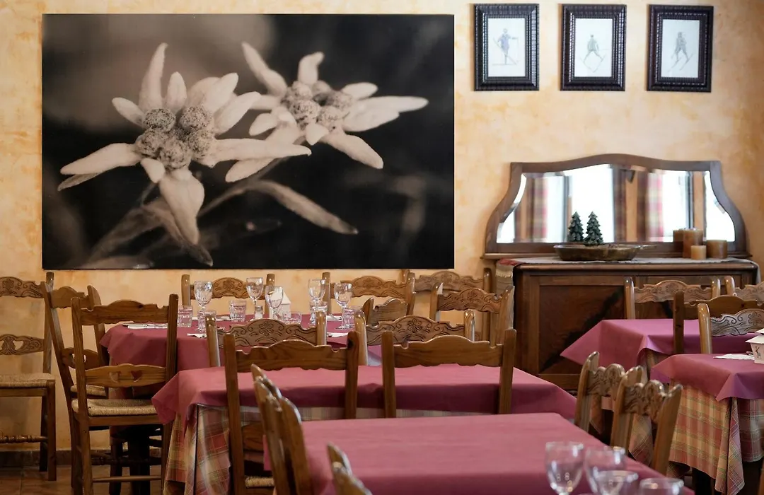 Hotel Turpí-1