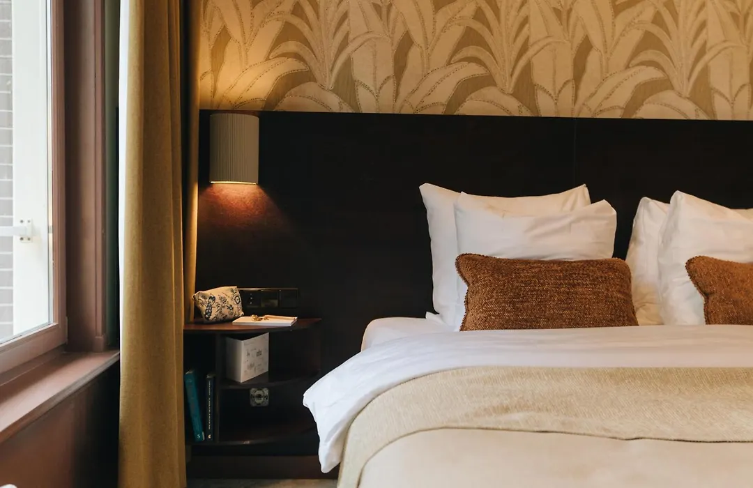 Hotel Omega-1