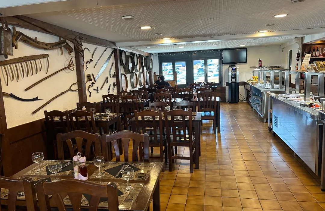 Hotel Avanti-1