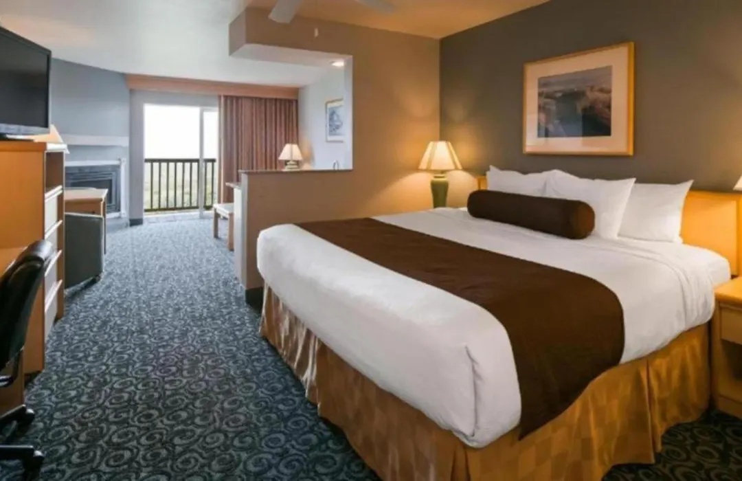 Lighthouse Suites Inn-1