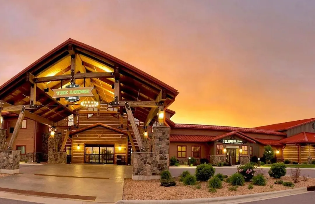 The Lodge At Mauston-1