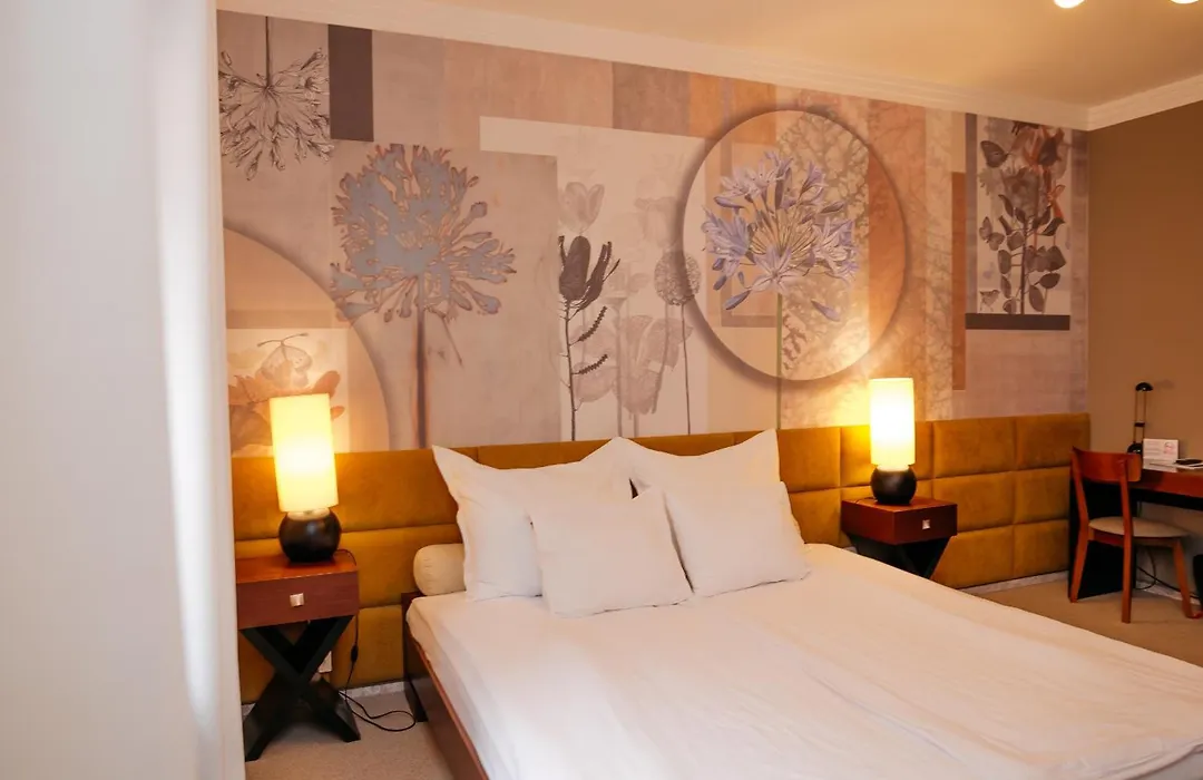 Vanilla Hotel-1