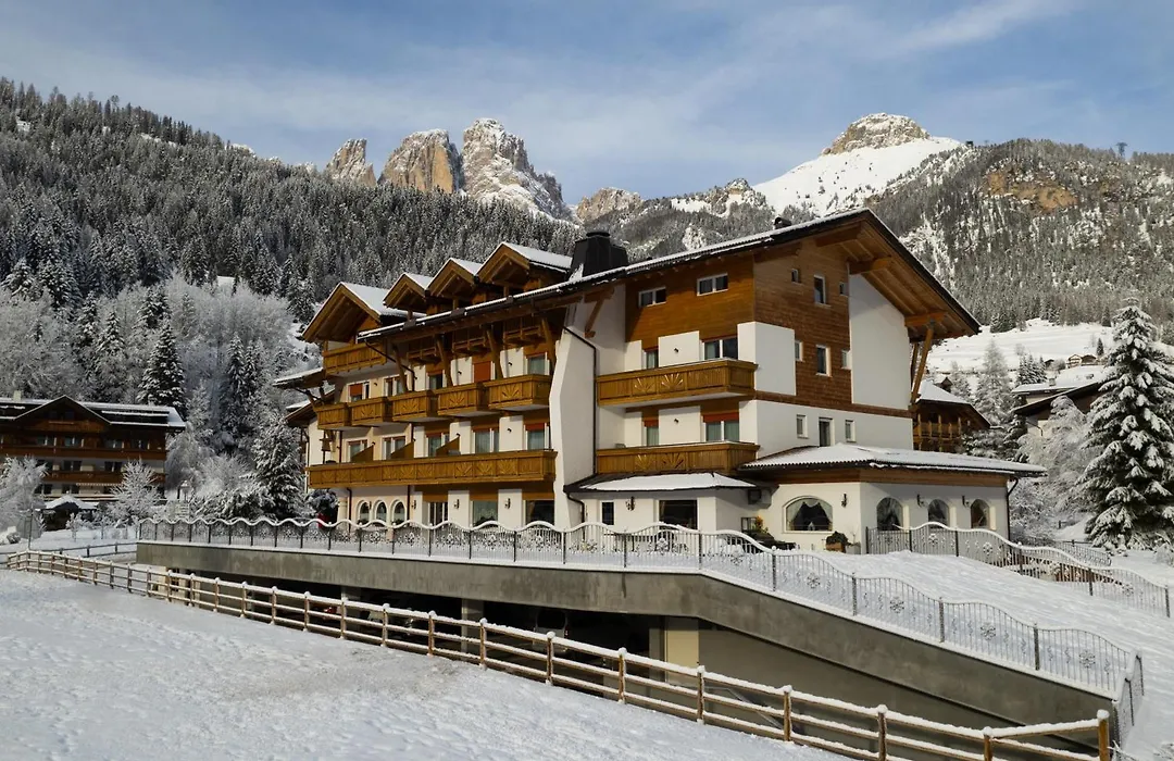 Alpenhotel Panorama-1