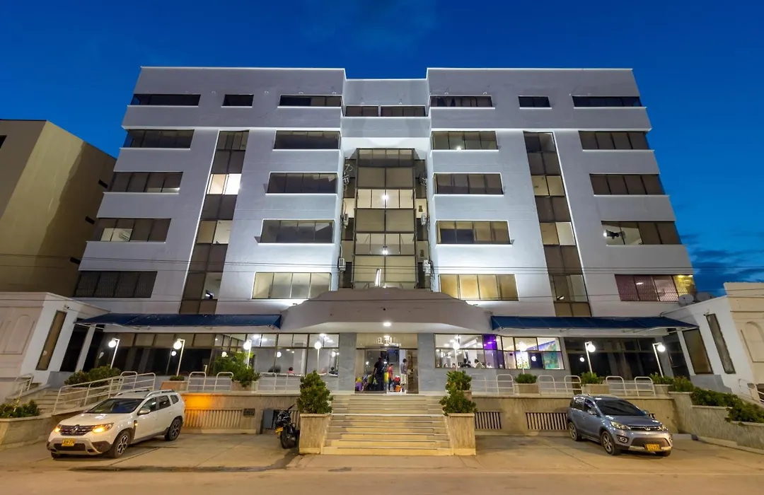 Hotel Axis Inn By Geh Suites-1