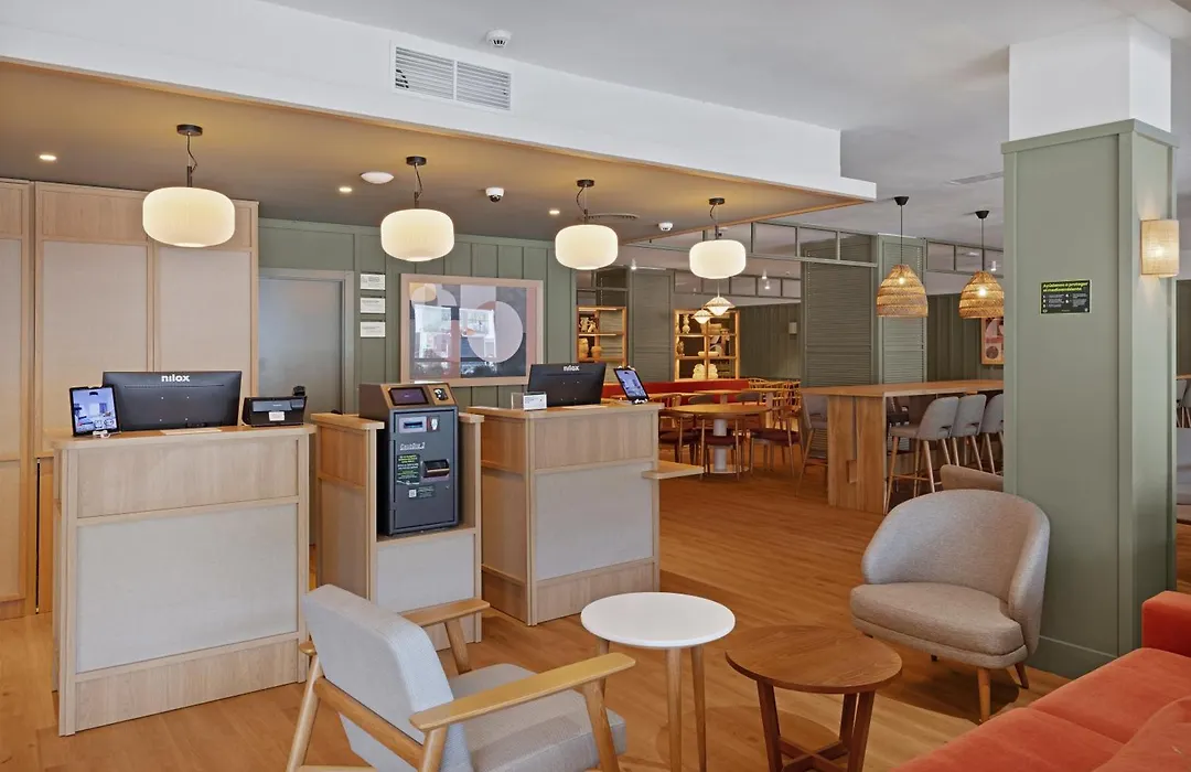 B&B HOTELS Donostia San Sebastián Aeropuerto-1