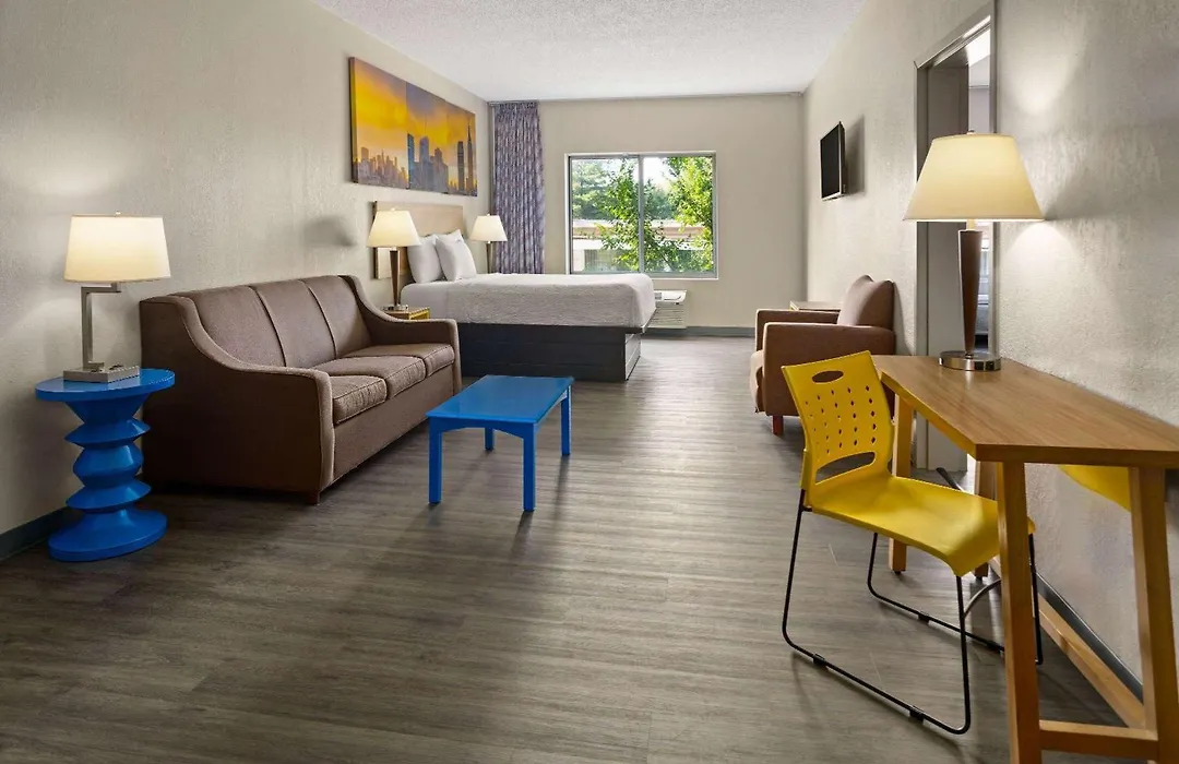 Days Inn & Suites By Wyndham Albany-1