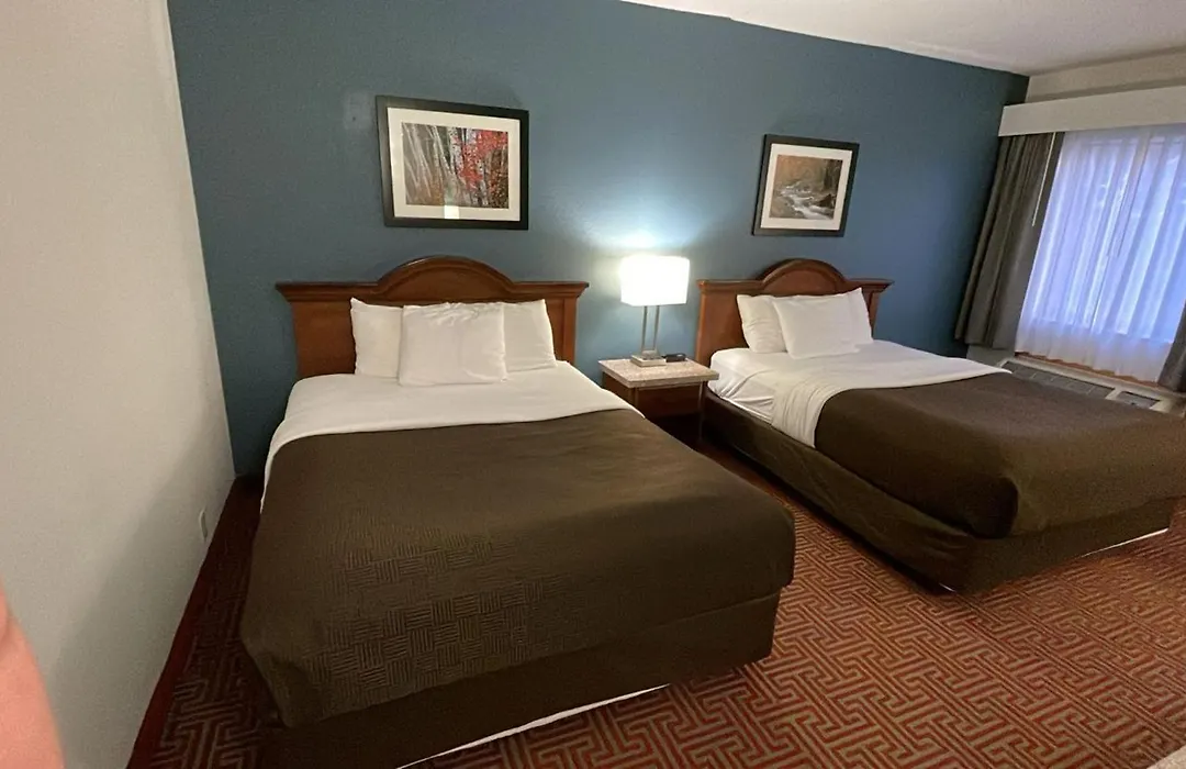 Clarion Inn I-94 Near Expo Center-1
