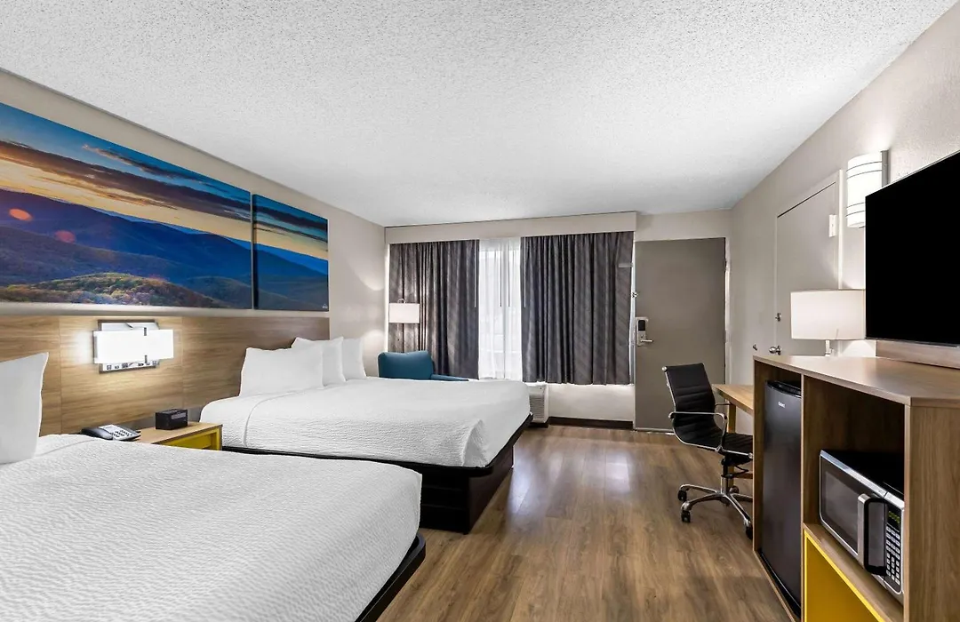 Days Inn By Wyndham Clayton-1