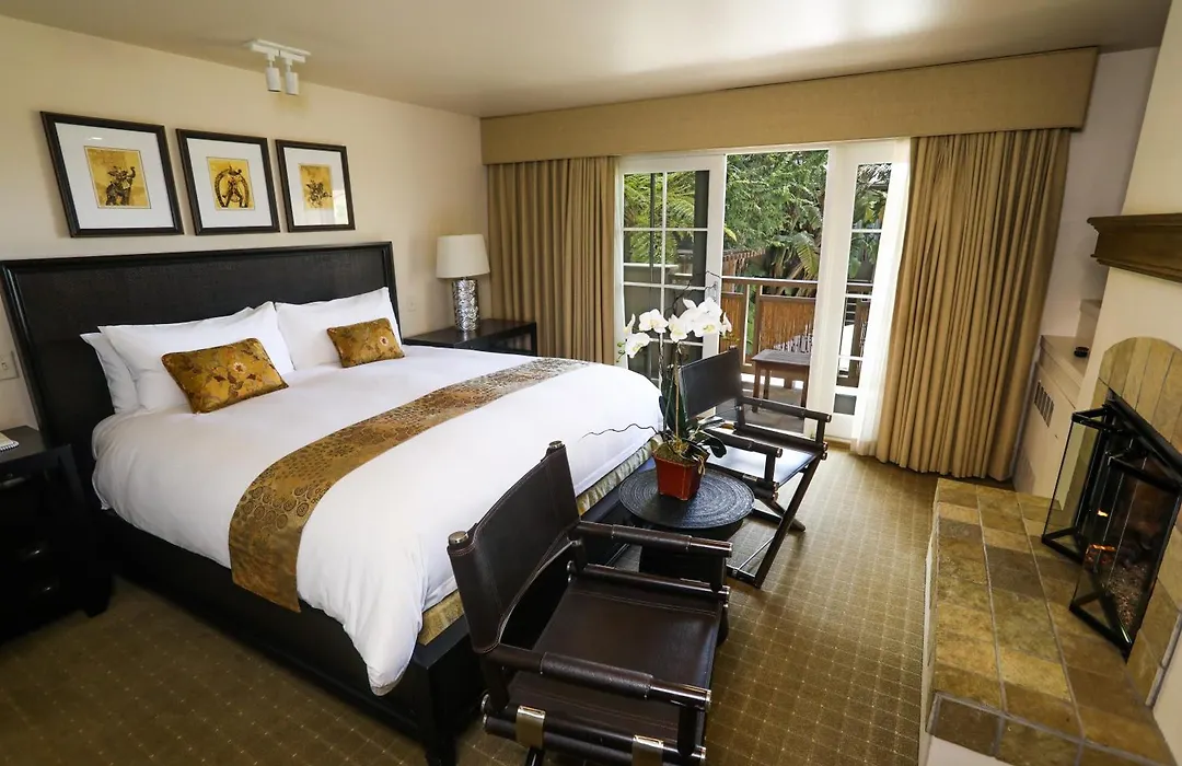 Tradewinds Carmel-1